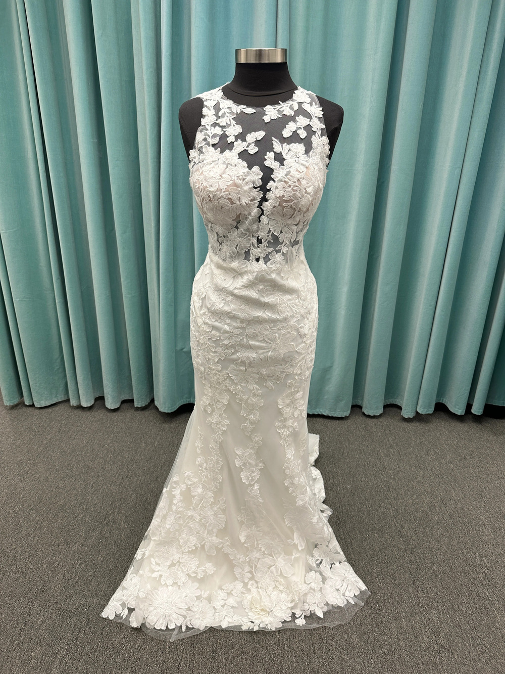 Essense of Australia Style D4141 High Neck Lace Fit-and-Flare with Shaped Train